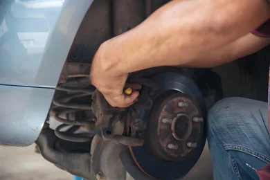 dubai-vehicle-mechanical-brake-service-4
